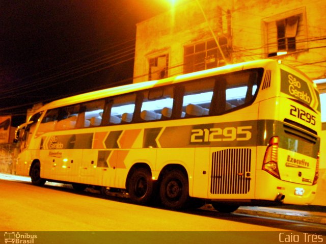 Cia. São Geraldo de Viação 21295 na cidade de São Mateus, Espírito Santo, Brasil, por Caio Trés. Número da foto: #1001113.