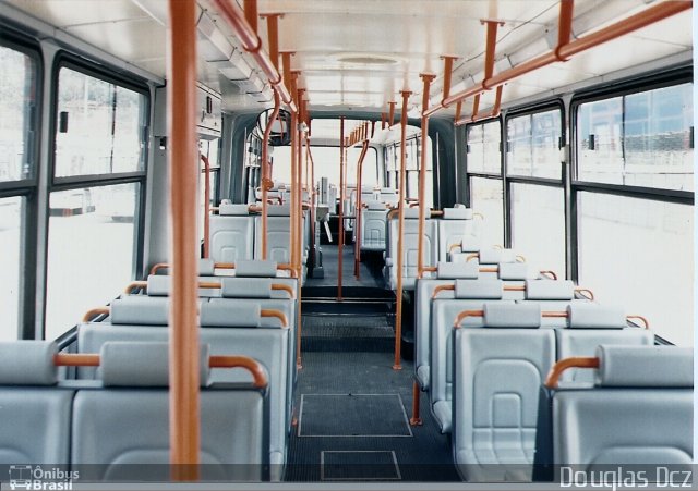 EMTU - Empresa Metrop. de Transp. Urbanos S/N na cidade de São Bernardo do Campo, São Paulo, Brasil, por Douglas de Cezare. Número da foto: #1003997.