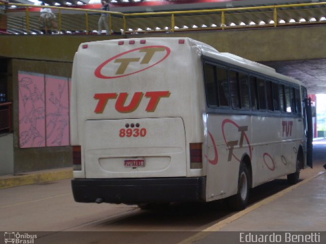 TUT Transportes 8930 na cidade de Cuiabá, Mato Grosso, Brasil, por Eduardo Benetti . Número da foto: #1003245.