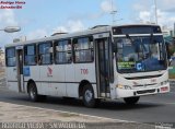 Coletivos São Cristóvão 7106 na cidade de Salvador, Bahia, Brasil, por Rodrigo Vieira. Número da foto: #:id.