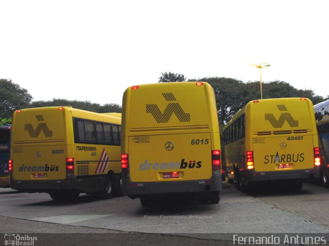 Viação Itapemirim 6015 na cidade de São Paulo, São Paulo, Brasil, por Fernando Antunes. ID da foto: 958974.