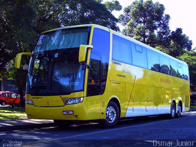 Viação Itapemirim 49031 na cidade de Curitiba, Paraná, Brasil, por Osmar Junior. Número da foto: #957742.