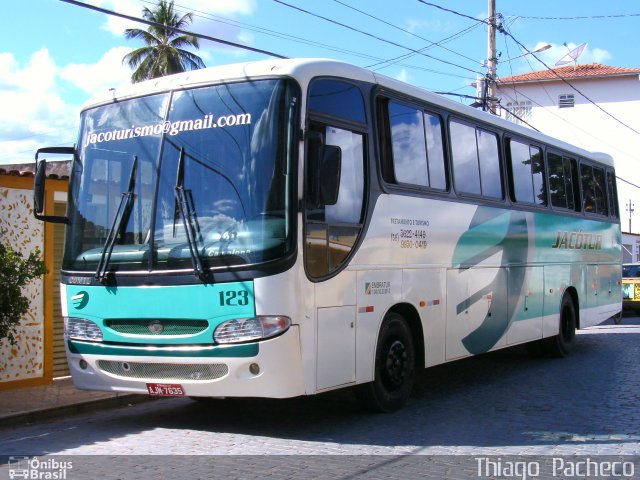 Jacó Tur 123 na cidade de Januária, Minas Gerais, Brasil, por Thiago  Pacheco. Número da foto: #960238.