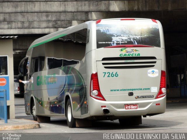 Viação Garcia 7266 na cidade de Curitiba, Paraná, Brasil, por Reginaldo Levinski da Silva. ID da foto: 961637.