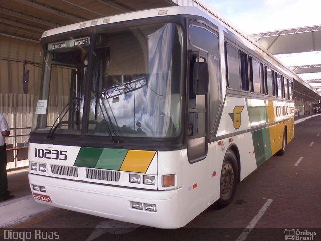 Empresa Gontijo de Transportes 10235 na cidade de Belo Horizonte, Minas Gerais, Brasil, por Diogo Ruas. ID da foto: 963291.