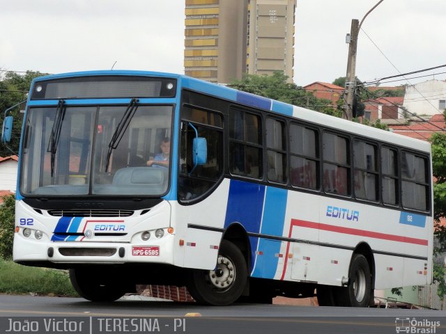 Editur 92 na cidade de Teresina, Piauí, Brasil, por João Victor. ID da foto: 1028366.