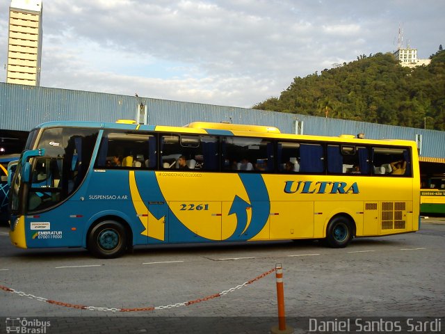 Viação Ultra 2261 na cidade de Santos, São Paulo, Brasil, por Daniel Santos Sardi. Número da foto: #1029962.
