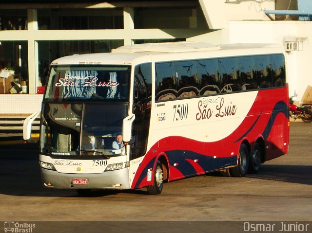 Expresso São Luiz 7500 na cidade de Goiânia, Goiás, Brasil, por Osmar Junior. ID da foto: 1028410.