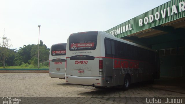 Viação Santa Cruz 254070 na cidade de Cambuquira, Minas Gerais, Brasil, por Celso  Junior. Número da foto: #1027818.