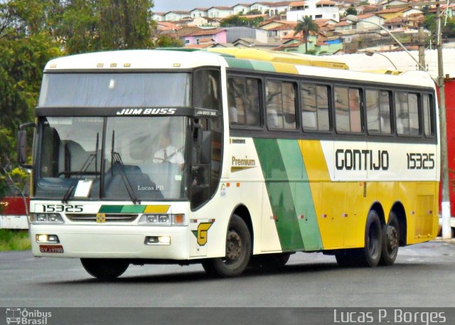 Empresa Gontijo de Transportes 15325 na cidade de Araxá, Minas Gerais, Brasil, por Lucas Borges . Número da foto: #1028827.
