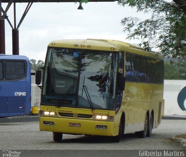 Viação Itapemirim 45335 na cidade de Vitória, Espírito Santo, Brasil, por Gilberto Martins. ID da foto: 1032227.