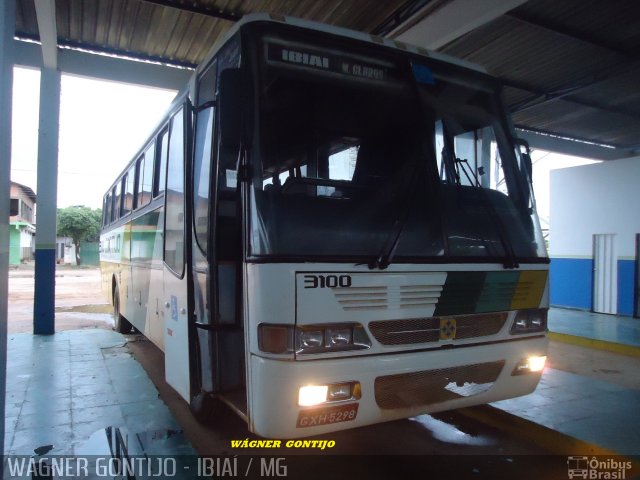 Empresa Gontijo de Transportes 3100 na cidade de Ibiaí, Minas Gerais, Brasil, por Wágner  Gontijo. Número da foto: #1032765.