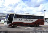 Expresso São Luiz 7520 na cidade de Goiânia, Goiás, Brasil, por Wagner Ribeiro da Silva. Número da foto: #1032262.