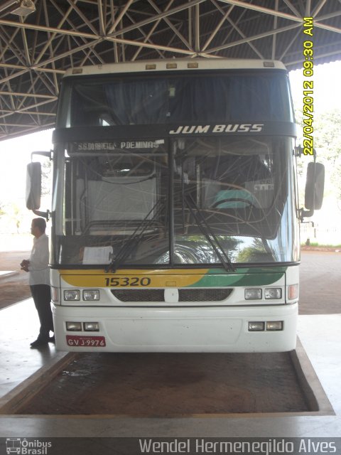 Empresa Gontijo de Transportes 15320 na cidade de Patos de Minas, Minas Gerais, Brasil, por Wendel Hermenegildo Alves. ID da foto: 1034905.