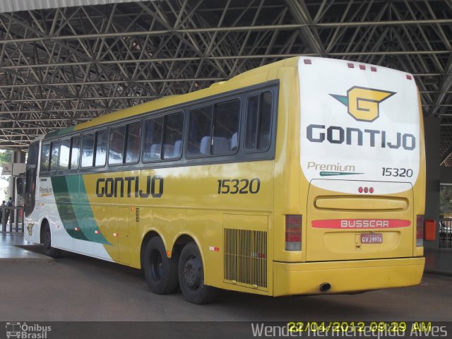 Empresa Gontijo de Transportes 15320 na cidade de Patos de Minas, Minas Gerais, Brasil, por Wendel Hermenegildo Alves. ID da foto: 1033767.