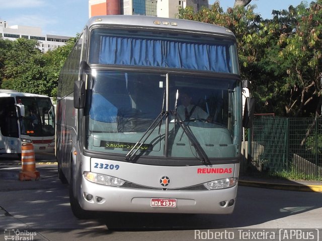 Reunidas Transportes Coletivos 23209 na cidade de São Paulo, São Paulo, Brasil, por Roberto Teixeira. ID da foto: 1036800.