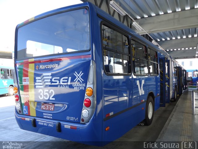 Expresso Vera Cruz 352 na cidade de Recife, Pernambuco, Brasil, por Erick Augusto de Souza. Número da foto: #1036651.