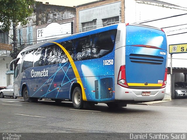 Viação Cometa 10250 na cidade de Santos, São Paulo, Brasil, por Daniel Santos Sardi. Número da foto: #1035921.
