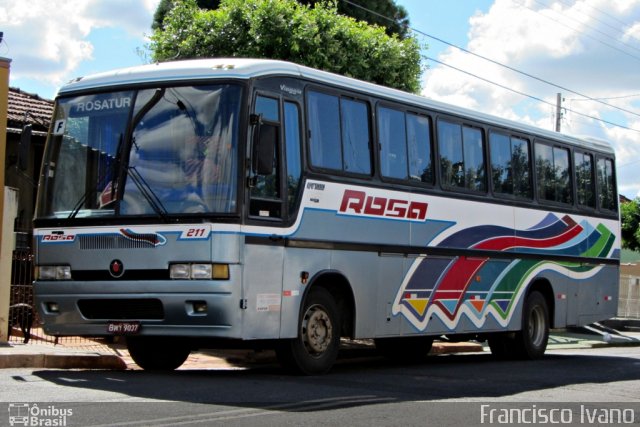 Rosa Turismo 211 na cidade de Paraguaçu Paulista, São Paulo, Brasil, por Francisco Ivano. Número da foto: #1036805.