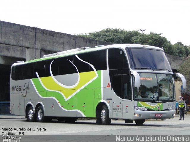 Brasil Sul Linhas Rodoviárias 2225 na cidade de Curitiba, Paraná, Brasil, por Marco Aurélio de Oliveira. Número da foto: #1036765.
