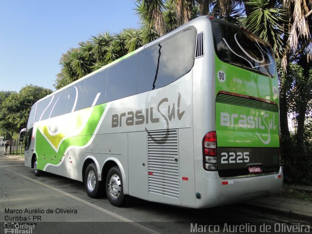 Brasil Sul Linhas Rodoviárias 2225 na cidade de Curitiba, Paraná, Brasil, por Marco Aurélio de Oliveira. ID da foto: 1036772.