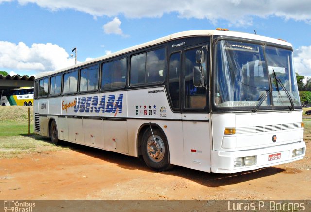 Expresso Uberaba 1900 na cidade de Araxá, Minas Gerais, Brasil, por Lucas Borges . Número da foto: #1044126.