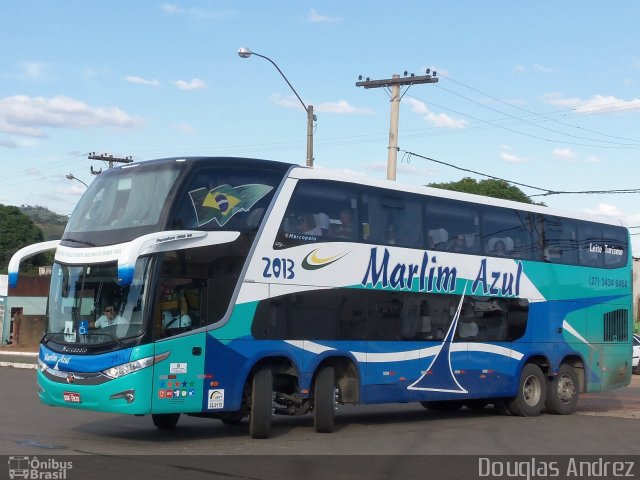 Marlim Azul Turismo 2013 na cidade de Trindade, Goiás, Brasil, por Douglas Andrez. Número da foto: #1044021.