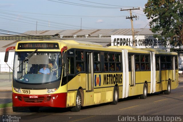 Metrobus 098 na cidade de Goiânia, Goiás, Brasil, por Carlos Eduardo Lopes. Número da foto: #1048480.