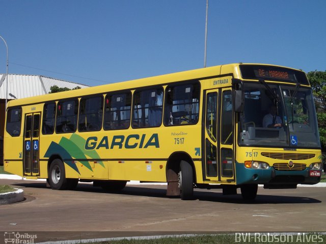 Viação Garcia 7517 na cidade de Maringá, Paraná, Brasil, por Robson Alves. Número da foto: #1047117.