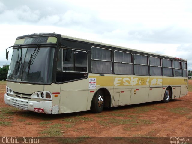 Ônibus Particulares 5036 na cidade de Brasília, Distrito Federal, Brasil, por Clébio Júnior. Número da foto: #1055059.