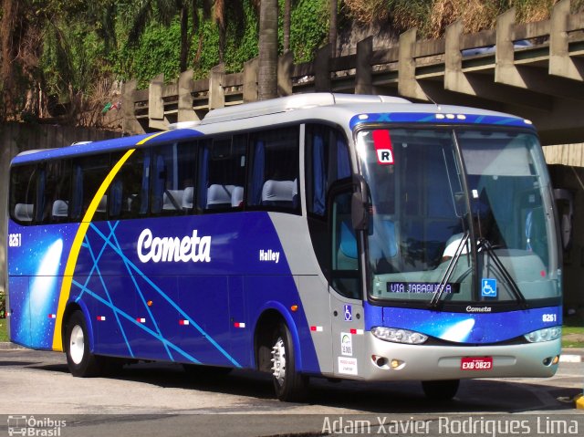 Viação Cometa 8261 na cidade de Santos, São Paulo, Brasil, por Adam Xavier Rodrigues Lima. ID da foto: 1058871.