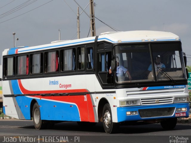 Irmãos Coragem 35 na cidade de Teresina, Piauí, Brasil, por João Victor. ID da foto: 1061736.