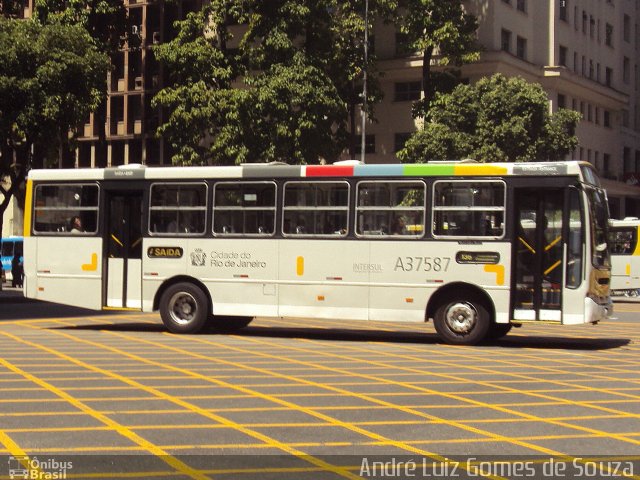 Transportes São Silvestre A37587 na cidade de Rio de Janeiro, Rio de Janeiro, Brasil, por André Luiz Gomes de Souza. Número da foto: #1061682.