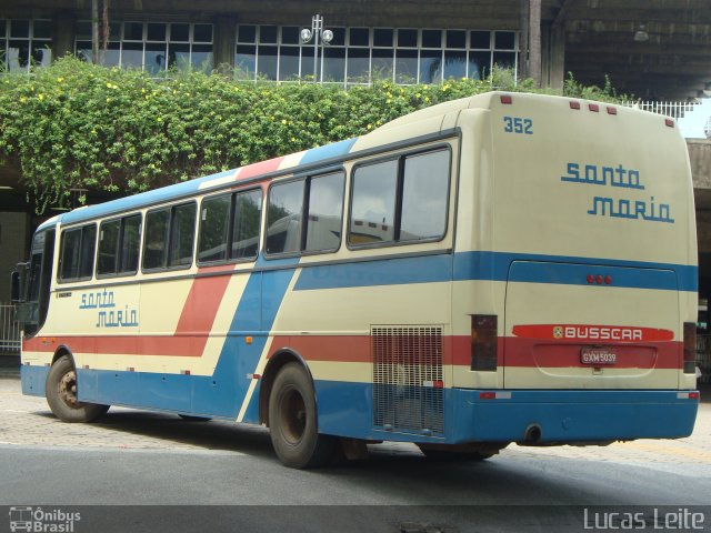 Santa Maria 352 na cidade de Belo Horizonte, Minas Gerais, Brasil, por Lucas Leite. Número da foto: #1061673.