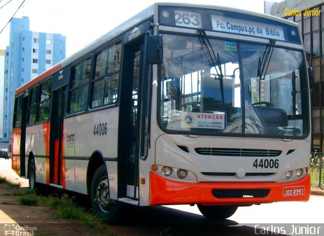 CTUR - Cooperativa de Transporte Urbano 44006 na cidade de Goiânia, Goiás, Brasil, por Carlos Júnior. ID da foto: 1011297.