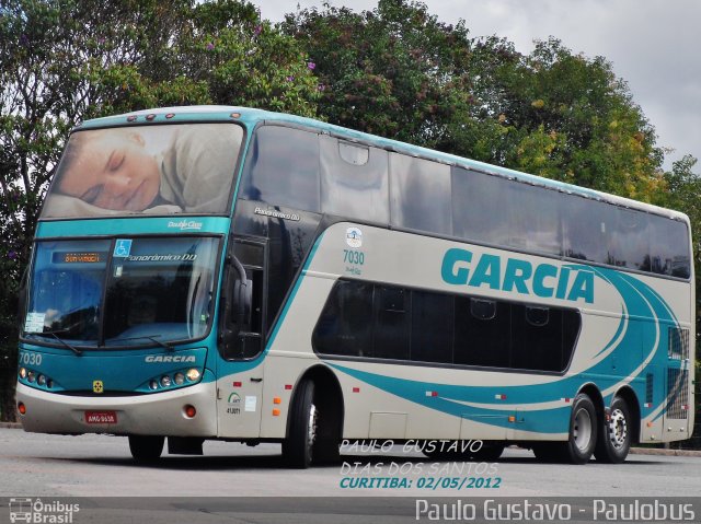 Viação Garcia 7030 na cidade de Curitiba, Paraná, Brasil, por Paulo Gustavo. Número da foto: #1010526.