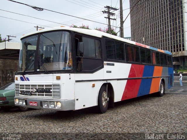Ônibus Particulares  na cidade de Belo Horizonte, Minas Gerais, Brasil, por Rafael  Carlos. Número da foto: #1062561.