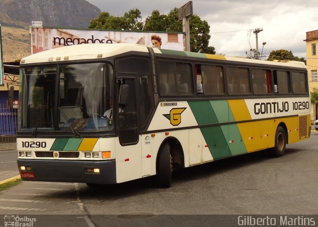 Empresa Gontijo de Transportes 10290 na cidade de Governador Valadares, Minas Gerais, Brasil, por Gilberto Martins. ID da foto: 1013246.