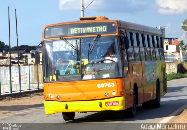 Viação Santa Edwiges 69763 na cidade de Betim, Minas Gerais, Brasil, por Adão Raimundo Marcelino. Número da foto: #1066983.