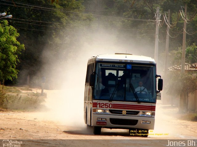 Minastur 1250 na cidade de Mutum, Minas Gerais, Brasil, por Jones Bh. Número da foto: #1065866.