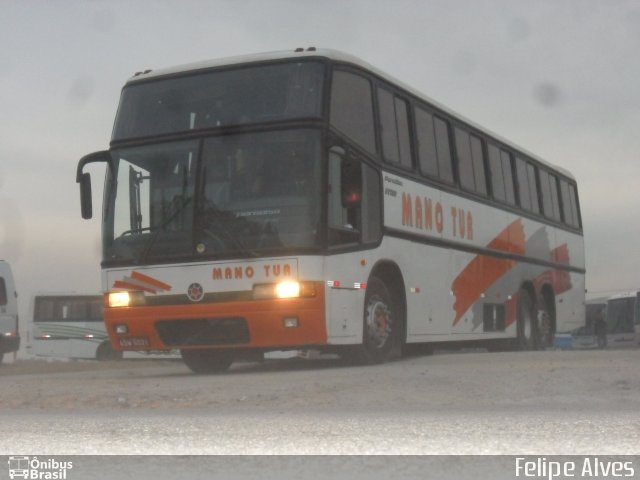 Mano Tur Fretamento e Turismo 9702 na cidade de Pelotas, Rio Grande do Sul, Brasil, por Felipe Alves. Número da foto: #1084952.