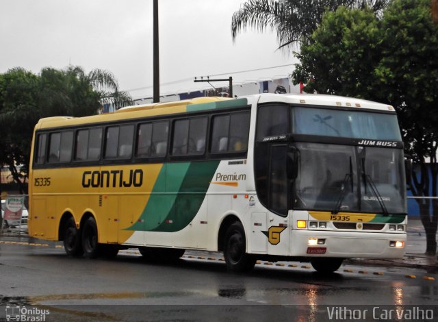 Empresa Gontijo de Transportes 15335 na cidade de Uberaba, Minas Gerais, Brasil, por Vithor Augusto  Souza Carvalho. ID da foto: 1086531.