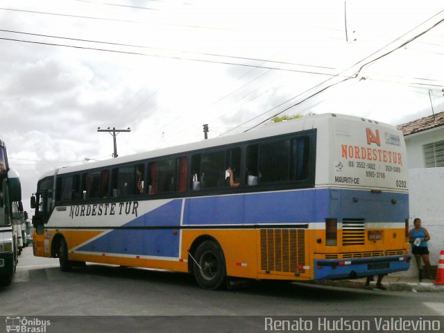 Nordeste Tur 0292 na cidade de Olinda, Pernambuco, Brasil, por Renato Hudson Valdevino. Número da foto: #1087888.