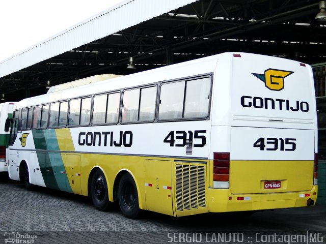 Empresa Gontijo de Transportes 4315 na cidade de Contagem, Minas Gerais, Brasil, por Sérgio Augusto Braga Canuto. ID da foto: 1094057.