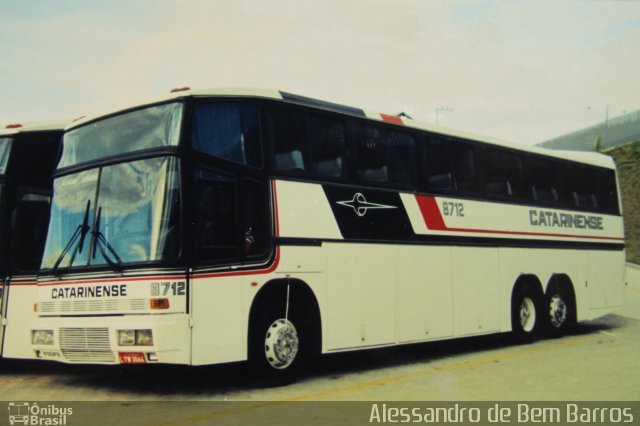 Auto Viação Catarinense 8712 na cidade de Florianópolis, Santa Catarina, Brasil, por Alessandro de Bem Barros. ID da foto: 1098200.