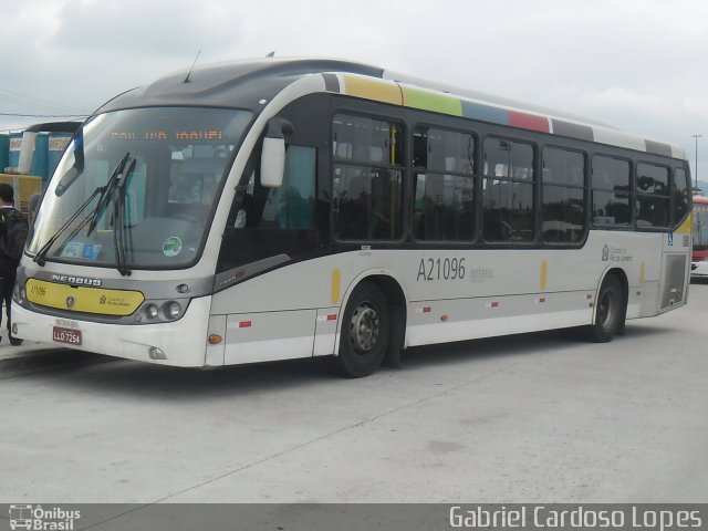 Translitorânea Turística A21096 na cidade de Rio de Janeiro, Rio de Janeiro, Brasil, por Gabriel Cardoso Lopes. Número da foto: #1097885.