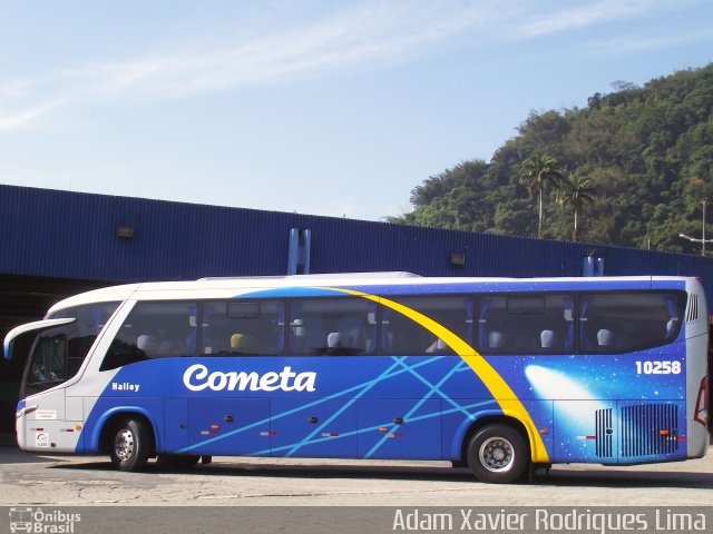 Viação Cometa 10258 na cidade de Cubatão, São Paulo, Brasil, por Adam Xavier Rodrigues Lima. ID da foto: 1100765.