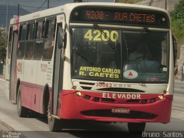 Expresso Luziense > Territorial Com. Part. e Empreendimentos 30082 na cidade de Belo Horizonte, Minas Gerais, Brasil, por Bruno Santos. Número da foto: #1100452.