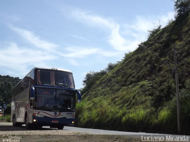 Expresso Santa Marta 25690 na cidade de Viçosa, Minas Gerais, Brasil, por Luciano Miranda. Número da foto: #1068159.