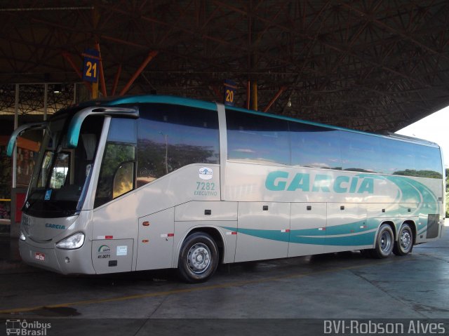 Viação Garcia 7282 na cidade de Maringá, Paraná, Brasil, por Robson Alves. Número da foto: #1069383.
